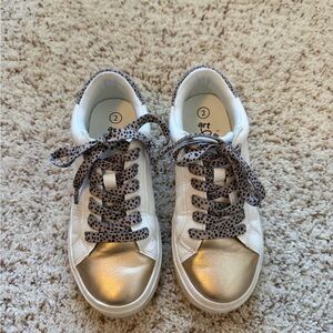 Kids Art Class Talia White and Gold Sneakers